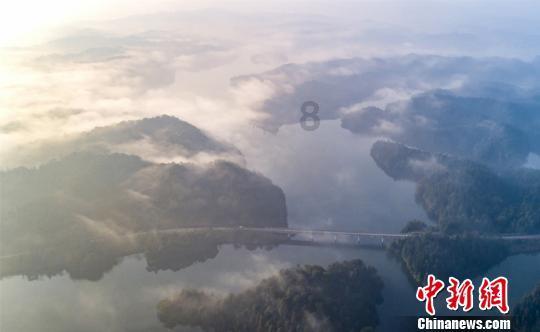 拯救隧道中的祖父